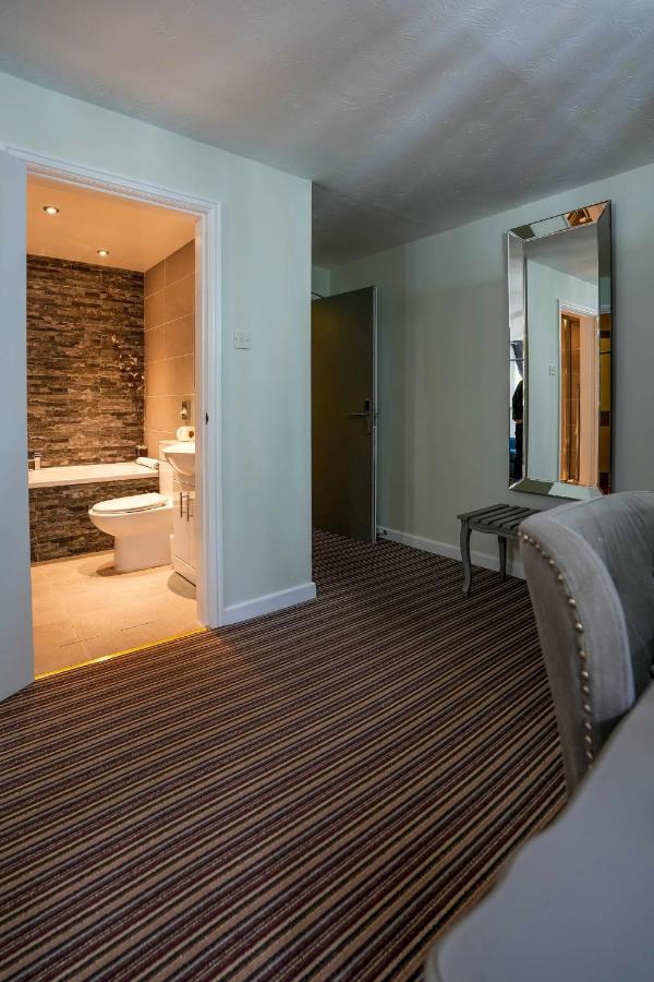 White Lion Hotel Crewe Buitenkant foto