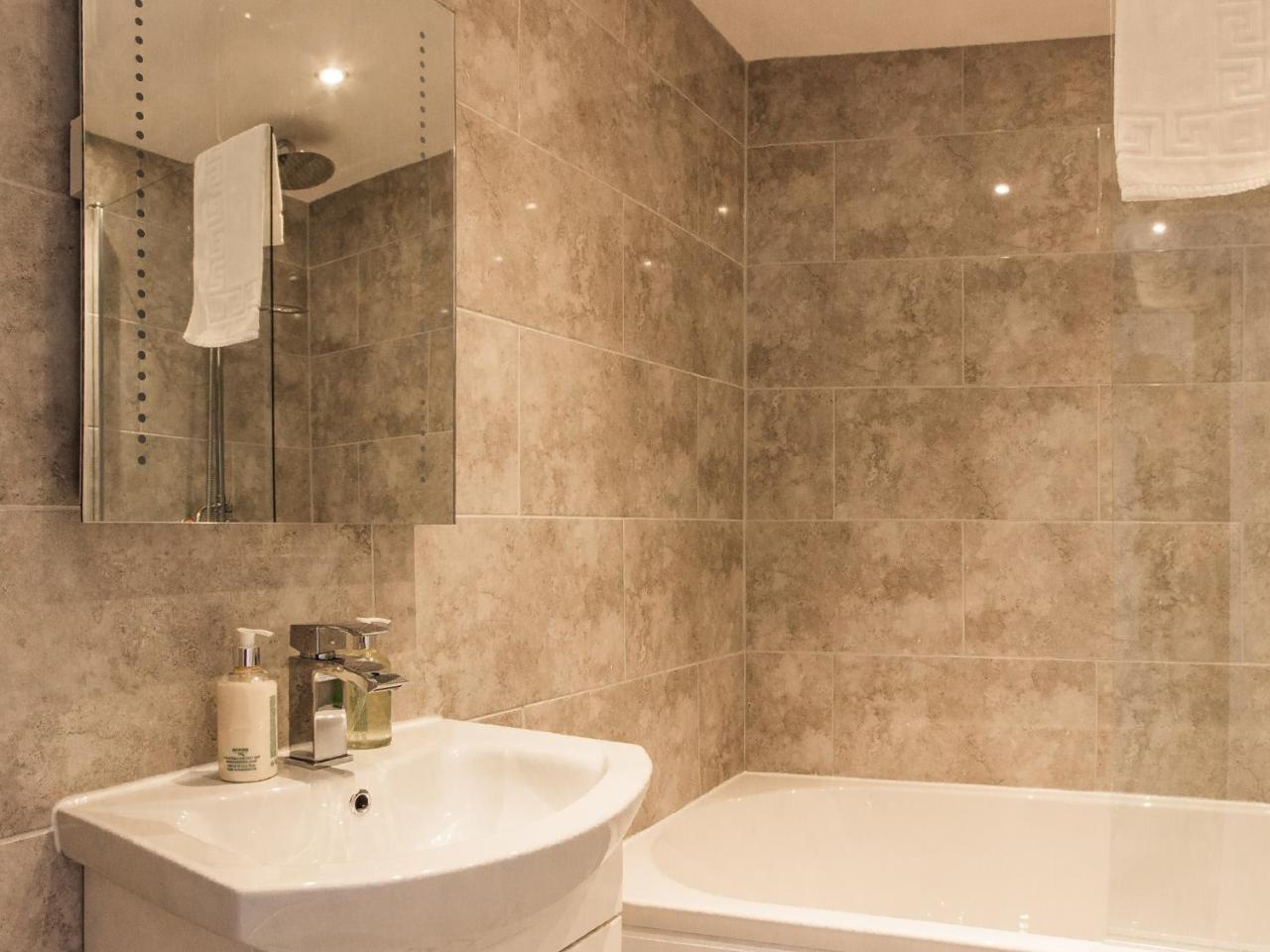 White Lion Hotel Crewe Buitenkant foto